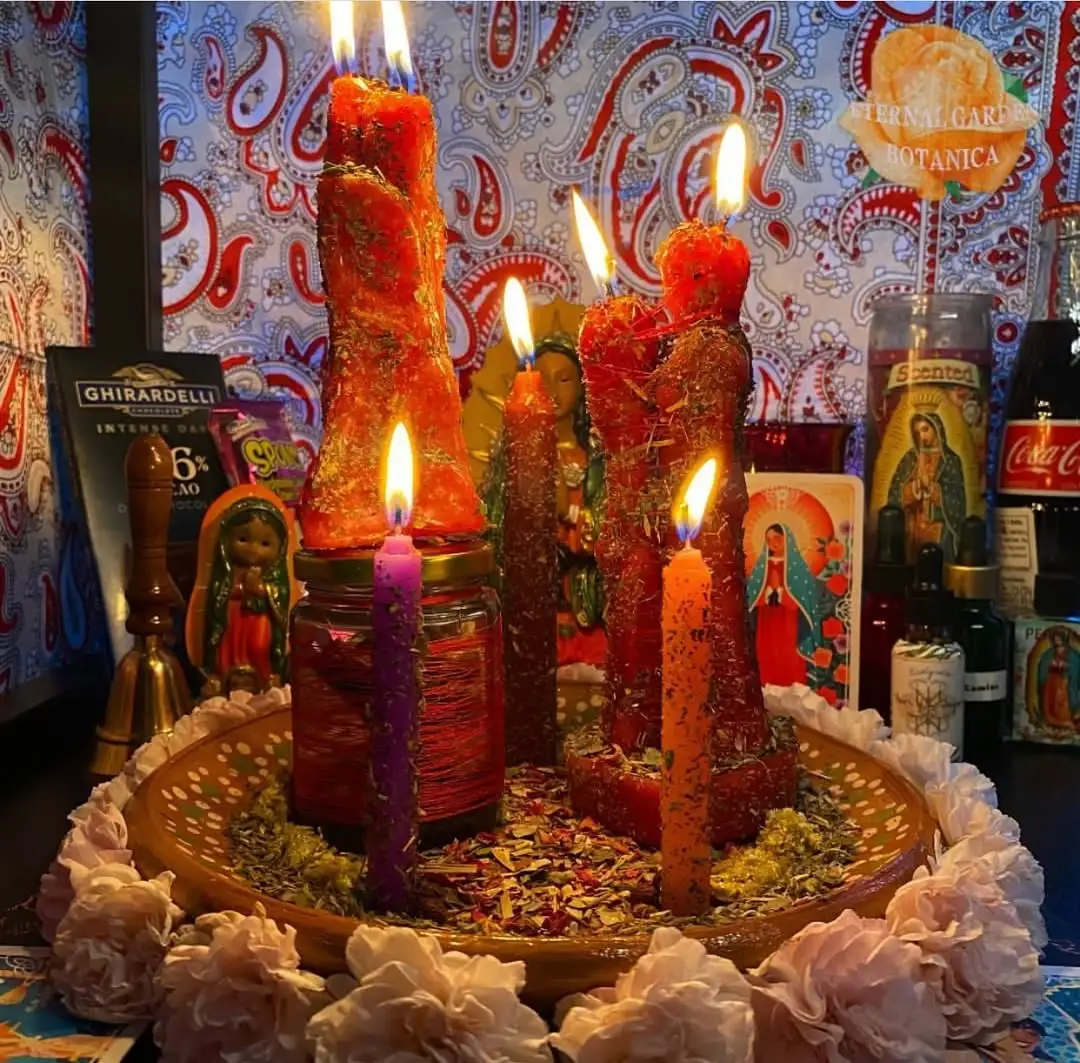 Ritual de amarre de amor con figuras consagradas
